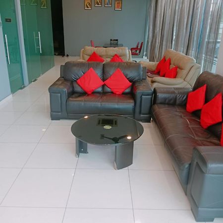 Bluebell Hotel Skudai Zewnętrze zdjęcie