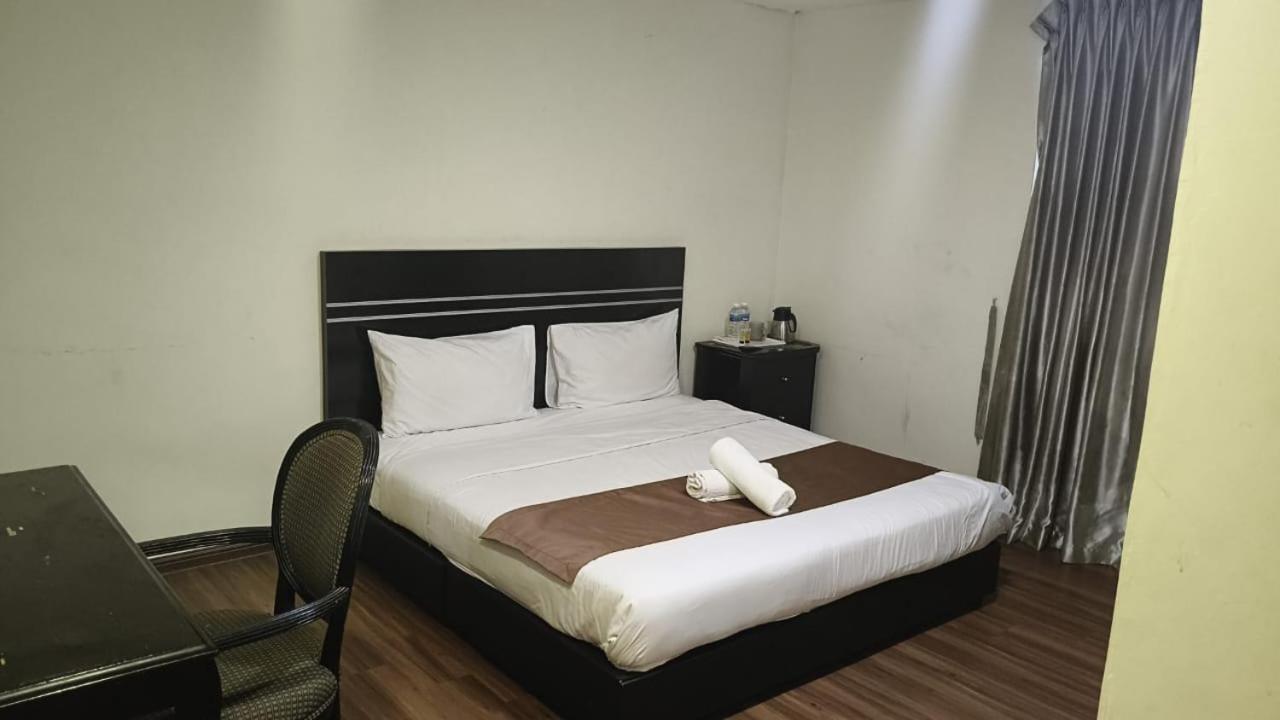 Bluebell Hotel Skudai Zewnętrze zdjęcie