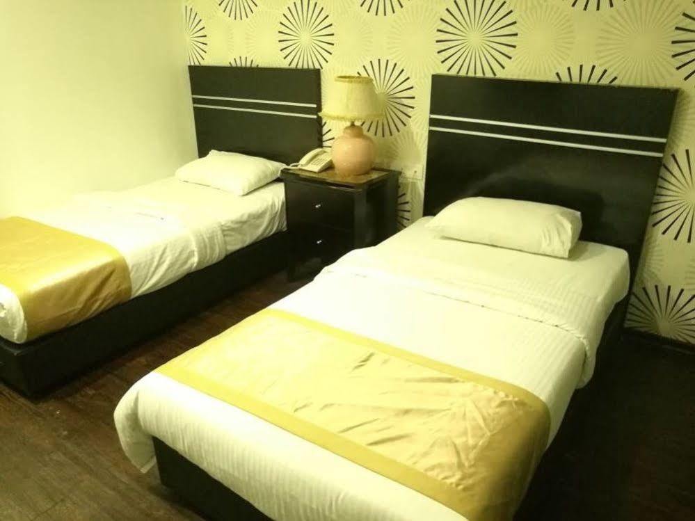 Bluebell Hotel Skudai Zewnętrze zdjęcie