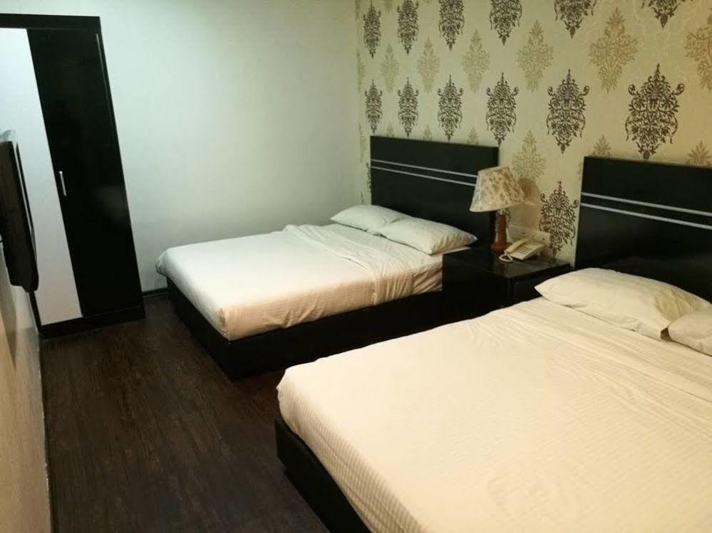 Bluebell Hotel Skudai Zewnętrze zdjęcie