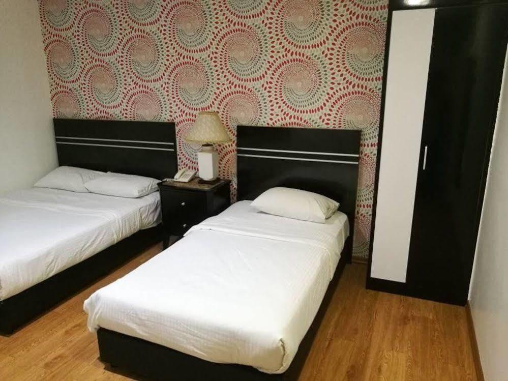 Bluebell Hotel Skudai Zewnętrze zdjęcie